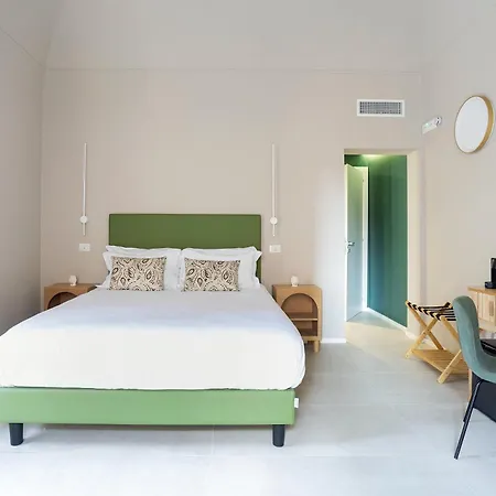 Zanna Guest house *